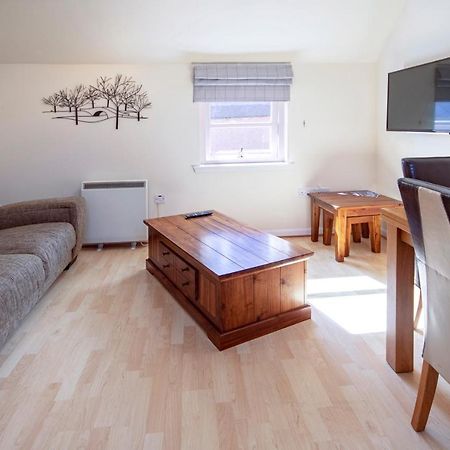 7 Varis Apartments Форес Екстериор снимка